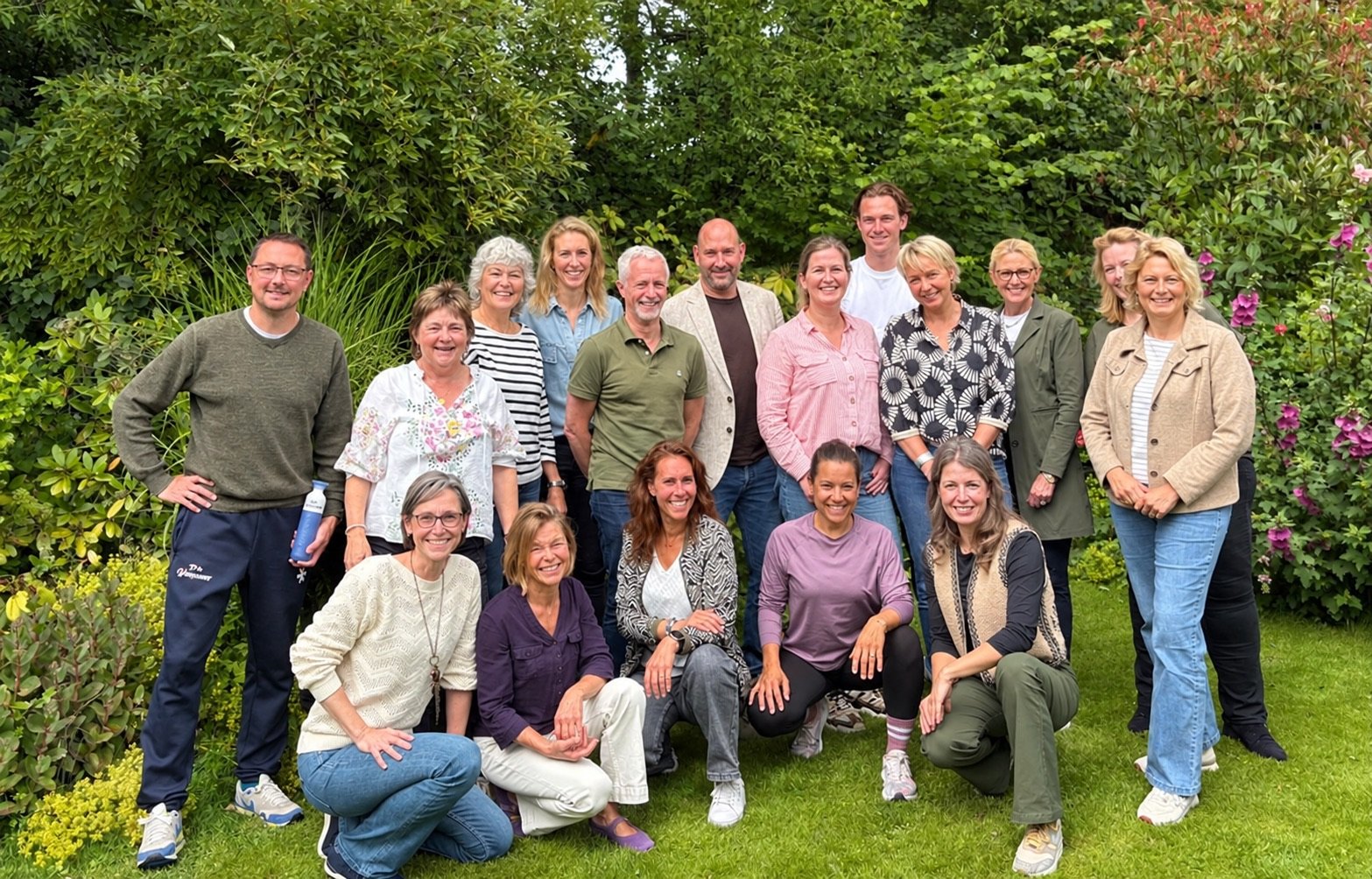 Het team van Kanslokaal in de tuin